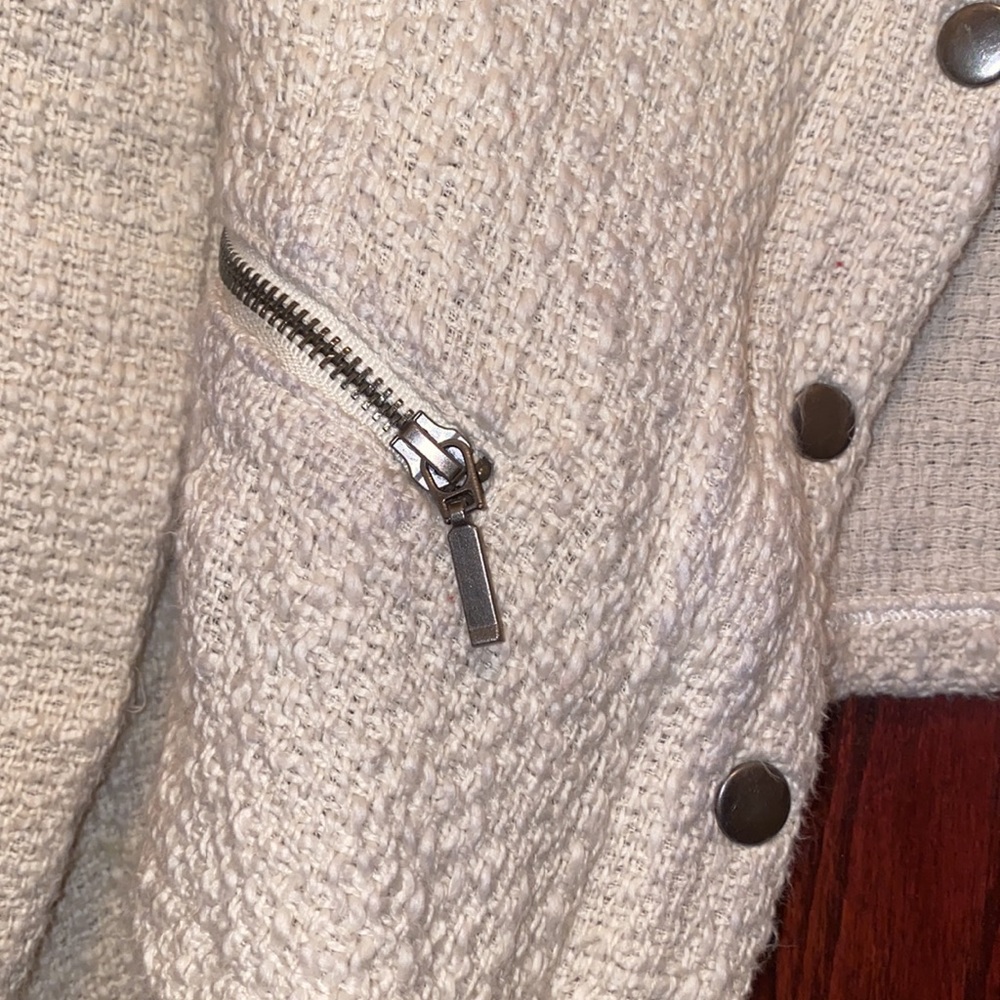 Jacket - Picture 4 of 4
